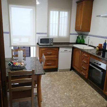 La Costurera * וחר דה לה פרונטרה